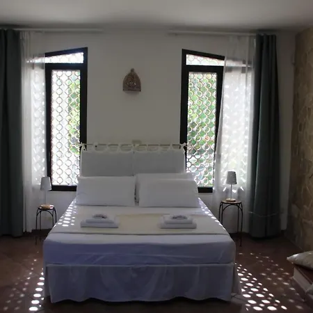 Villa Lisa Vila *